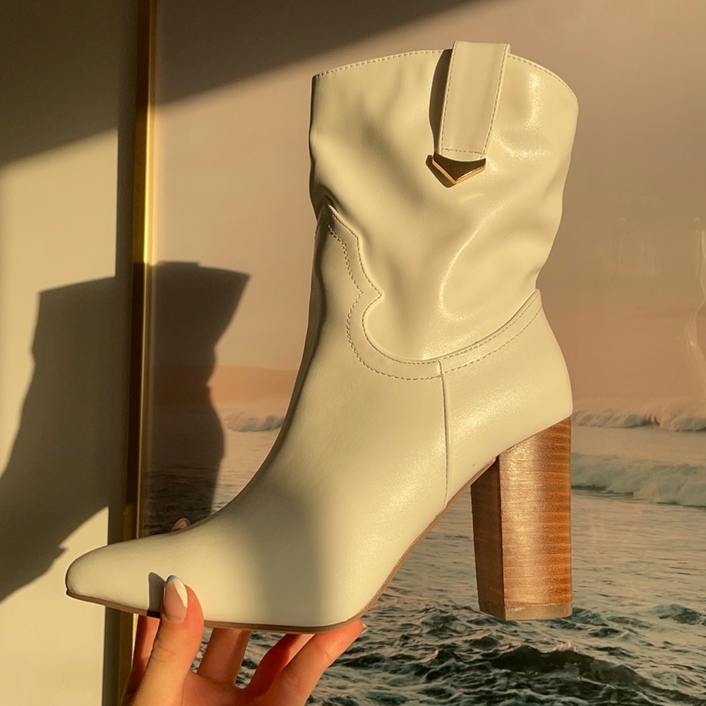 Lulus Taryne White Pointed-Toe Booties
